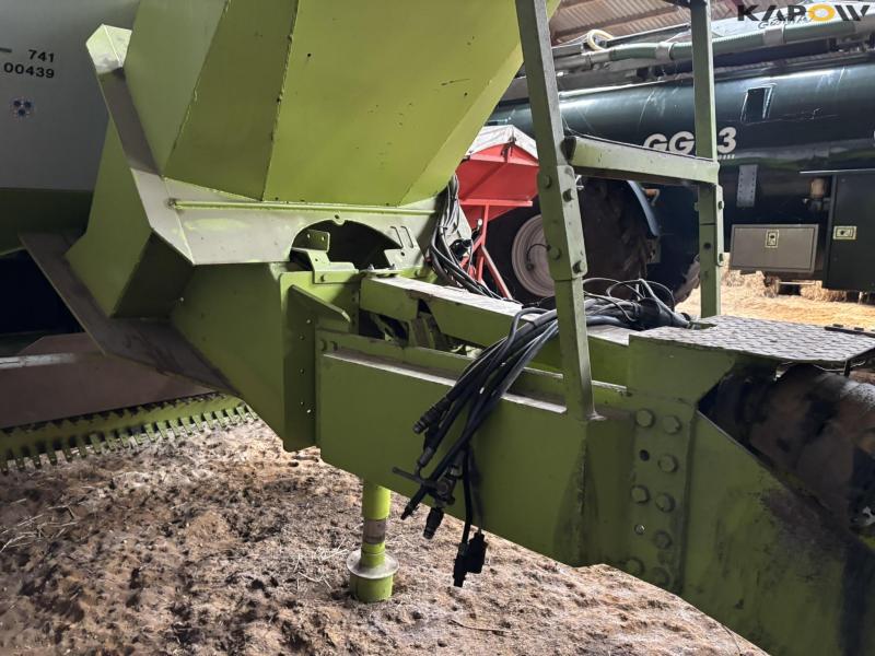 Claas Quadrant 2100 RotoCut baler 14
