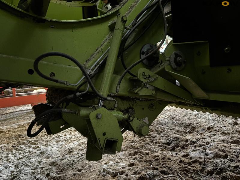 Claas Quadrant 2100 RotoCut baler 22