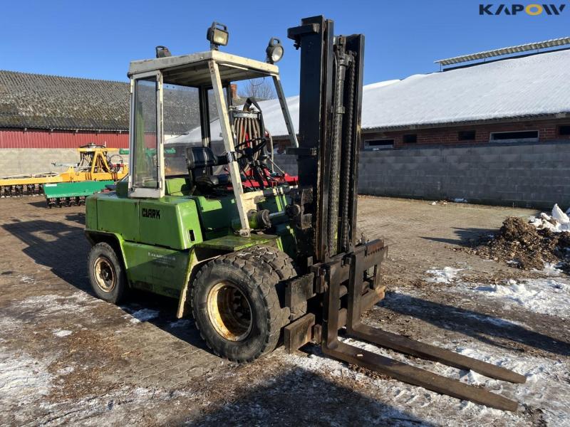 Clark 5 ton forklift 3