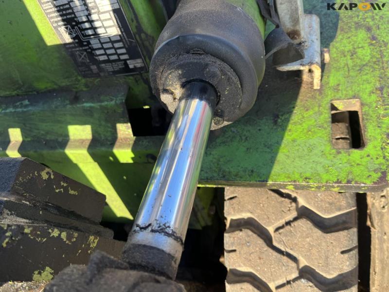 Clark 5 ton forklift 12