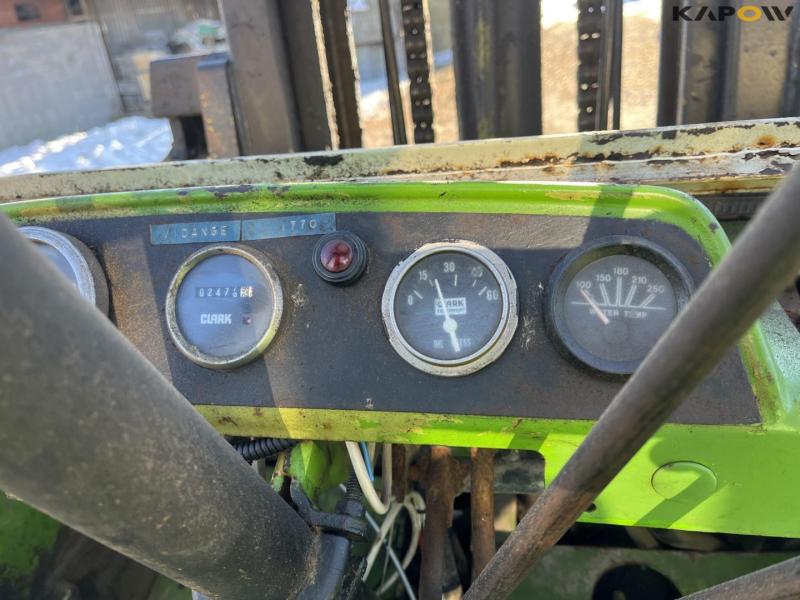 Clark 5 ton forklift 21