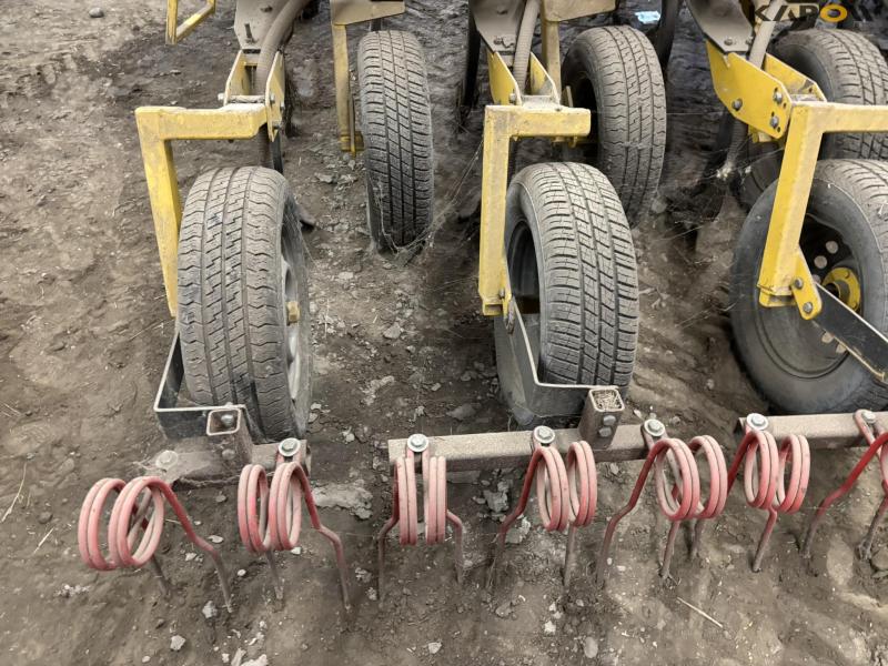 Claydon Hybrid Drill Sulky MP seed set 43