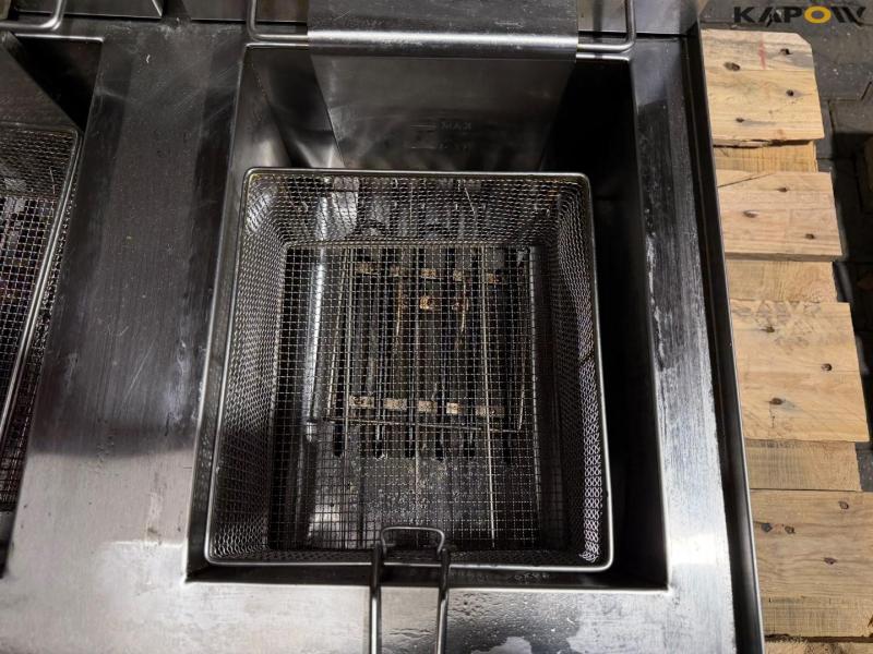 CombiSteel griddle and deep fryer 23