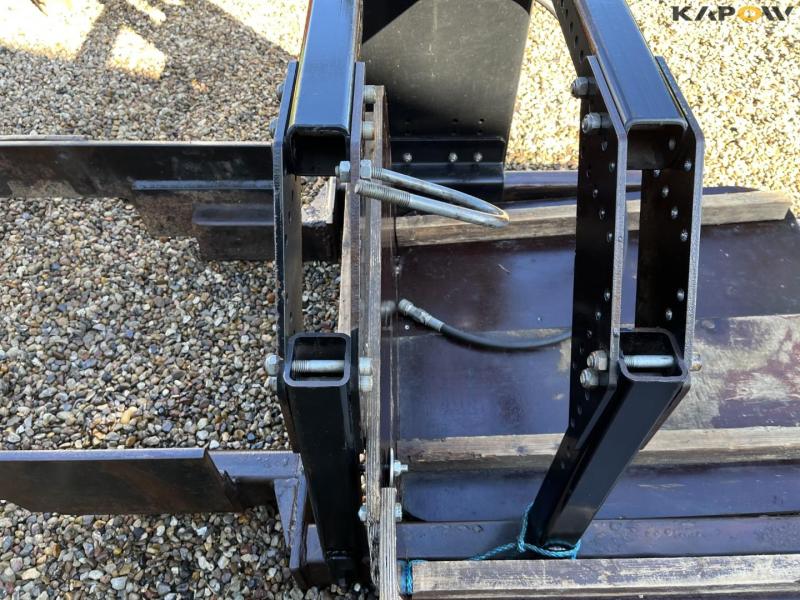 Compactree T-1500S with NETOP netting machine 43