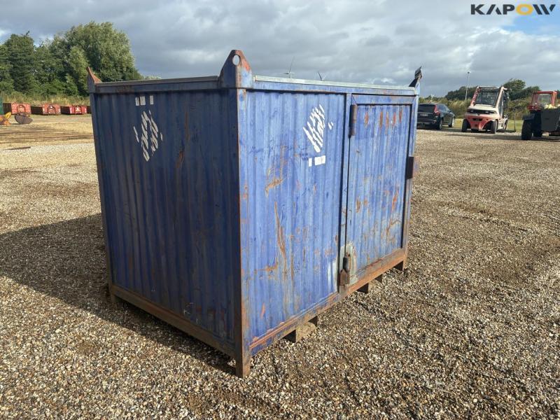 Container 1500 liters with tank and pump 3