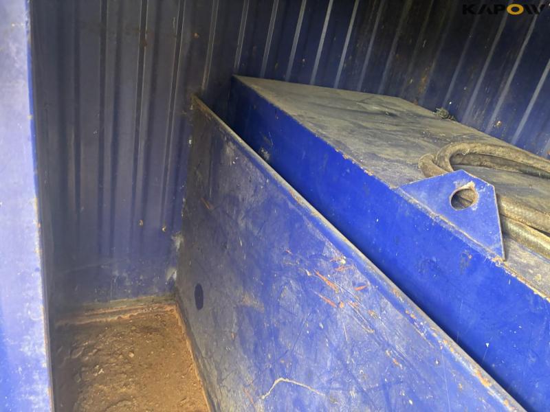 Container 1500 liters with tank and pump 16