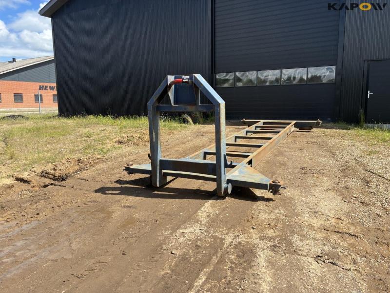 Container flatbed for hook and wire 1