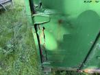 Container closed with doors 14