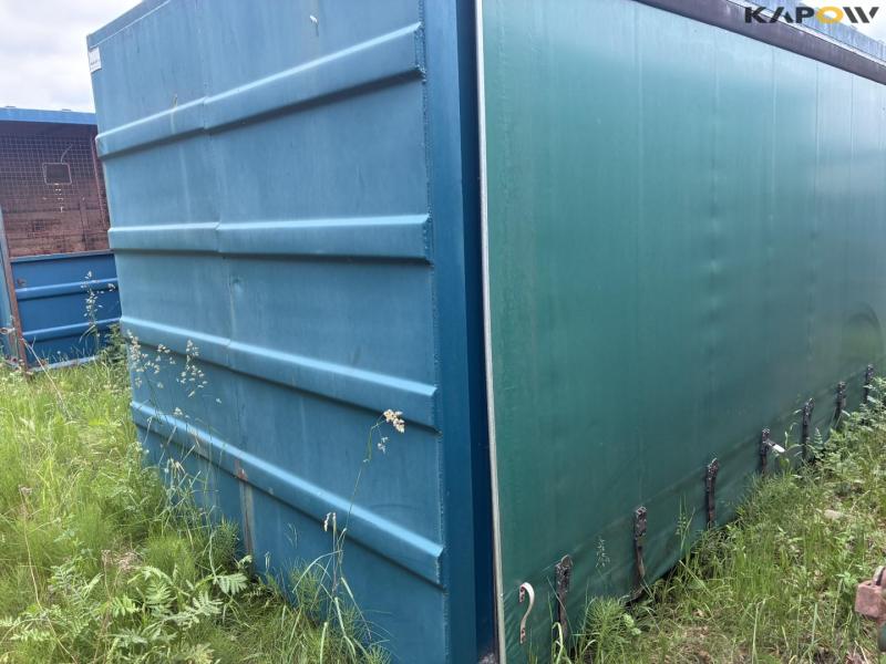 Container with tarpaulin roof and sides 3
