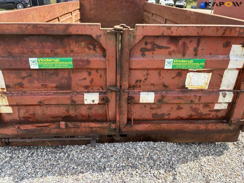 Container for hook and wire 25