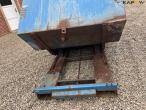 Container for pallet forks 10