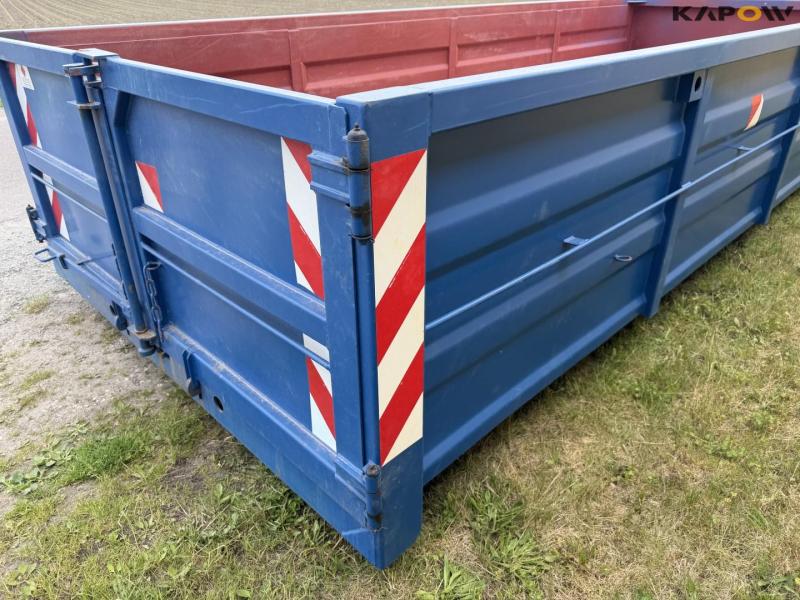 Container 13