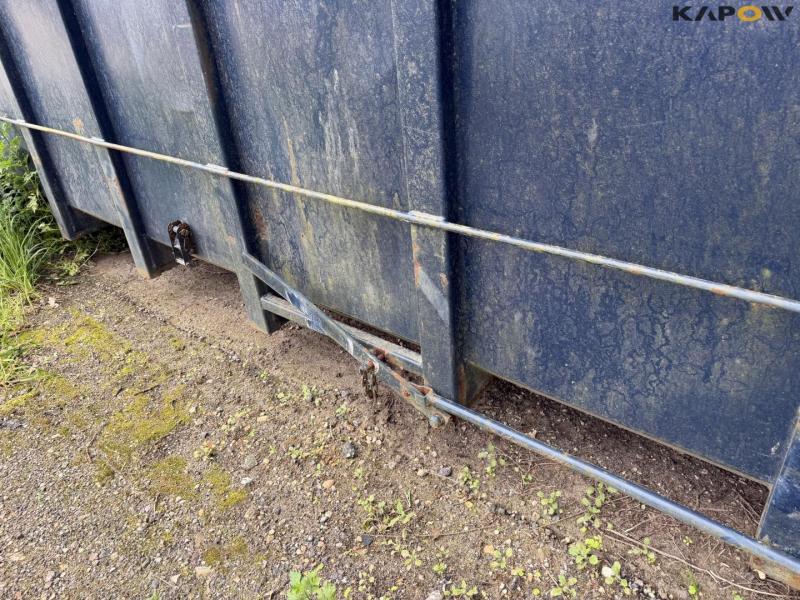 Container 7