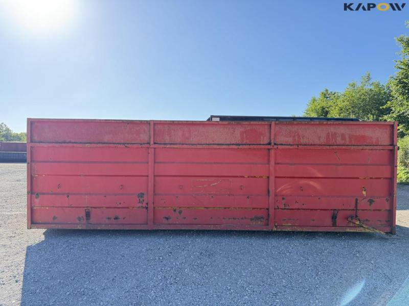 Container 8