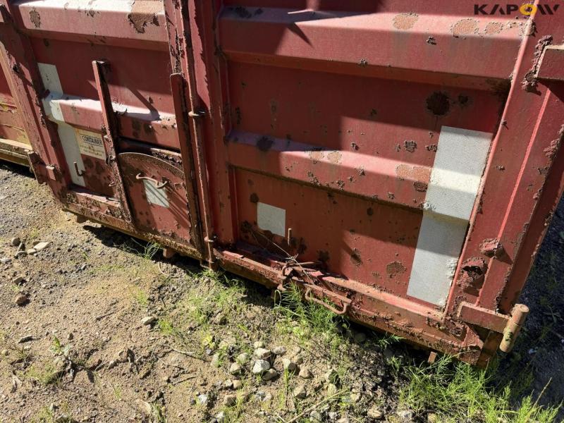 Container 11