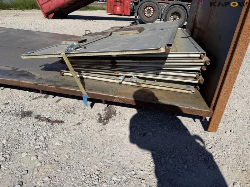 Container truck 11
