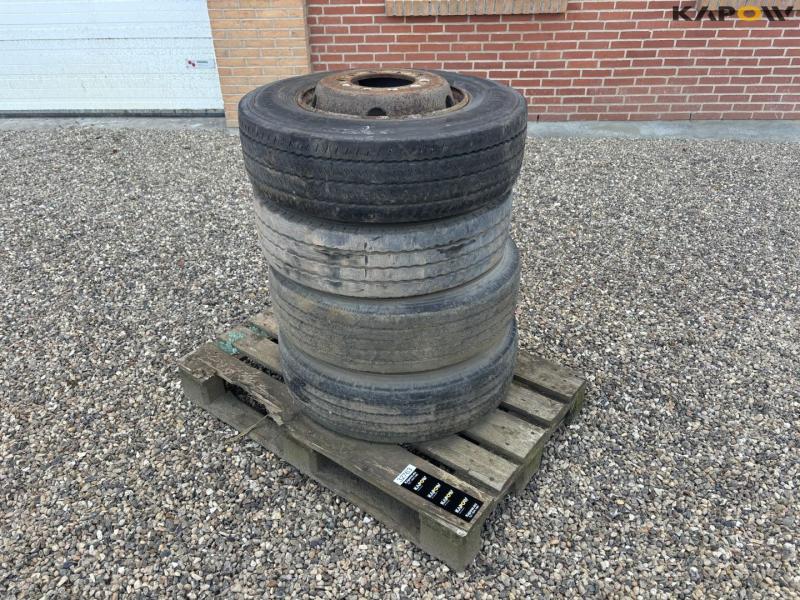 Continental 245/70-R17.5 1