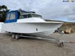 Coronet 27 foot motorboat 3