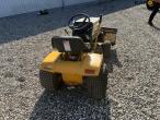 Cub Cadet 1320 garden tractor 4