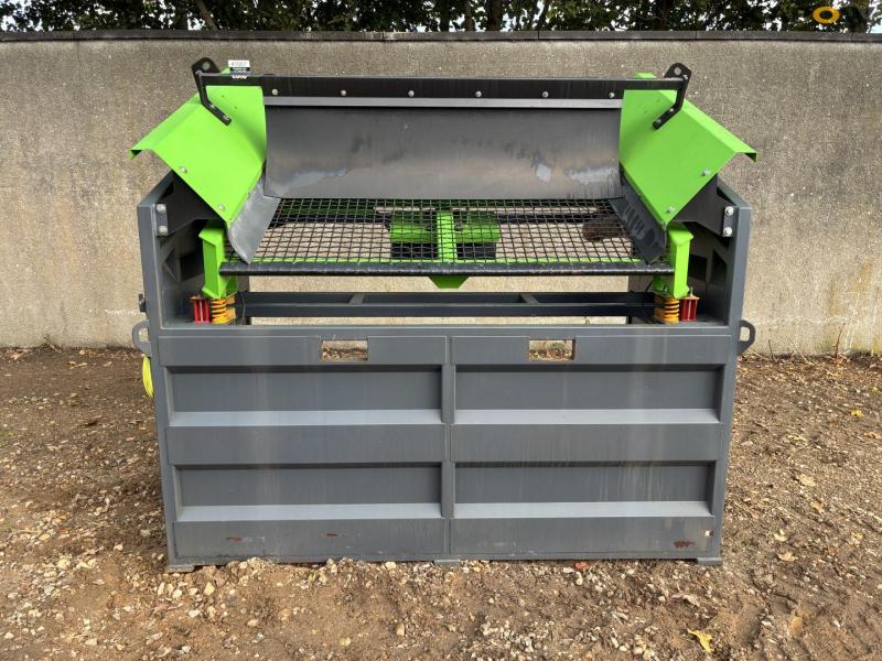 CZ screen MS 210 soil sorting machine 2