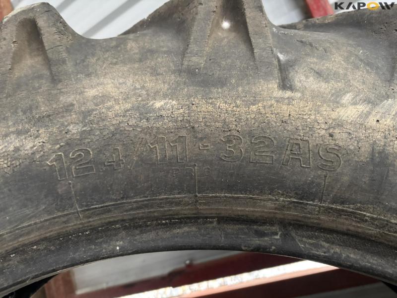 Tires 12.4/11-32 7
