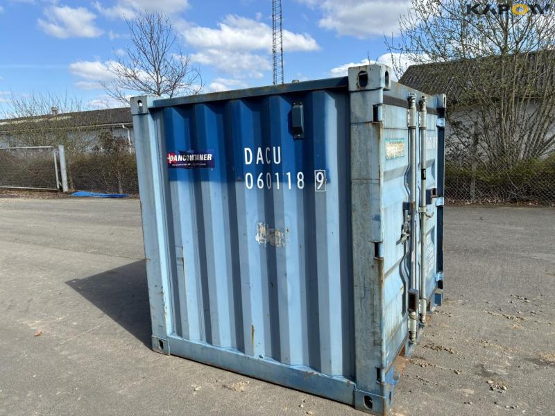 DanContainer with shelves 3