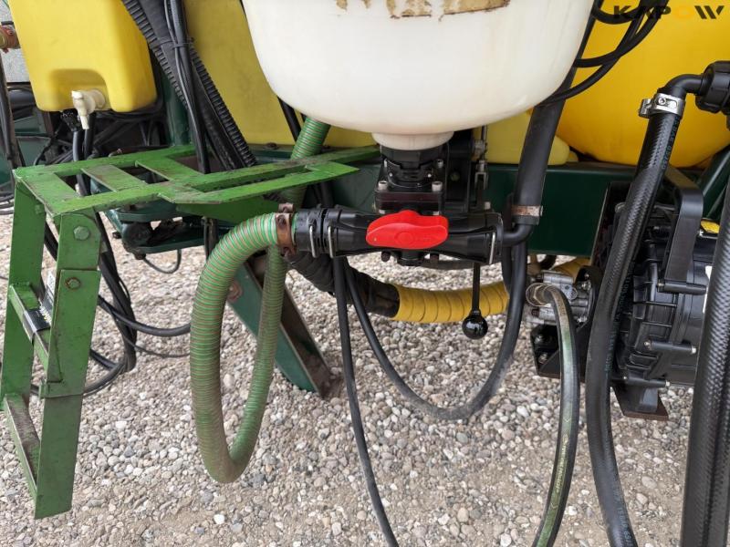 Danfoil 36/ECC field sprayer 16