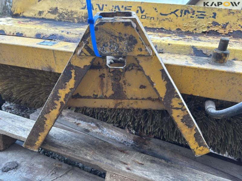 Danline HF15A broom 19