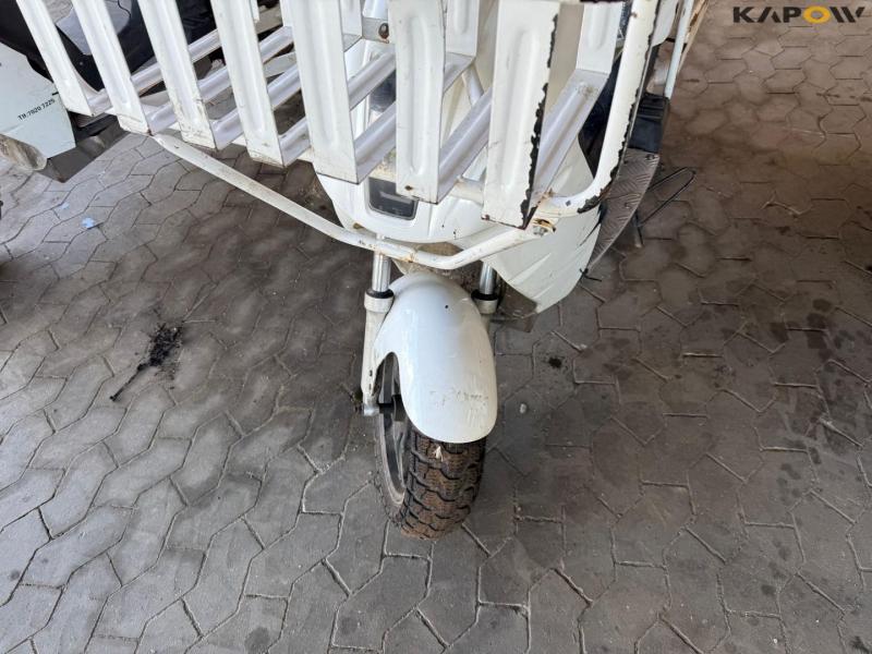 DAO 365 Electric moped 17