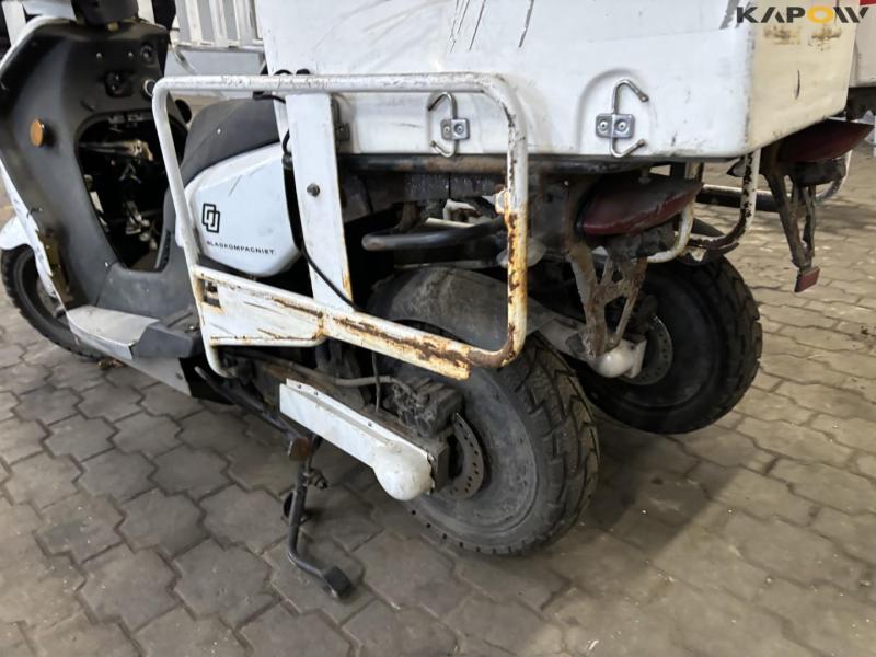 DAO 365 Electric moped 26