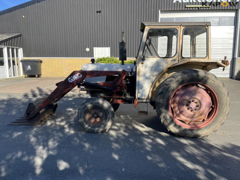David Brown 990 front loader tractor 8