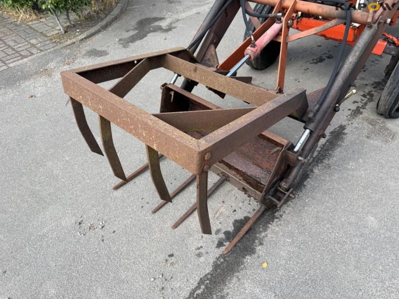 David Brown 996 tractor with front loader 14