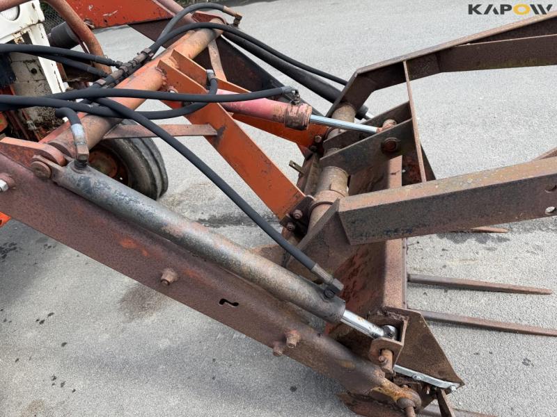 David Brown 996 tractor with front loader 17