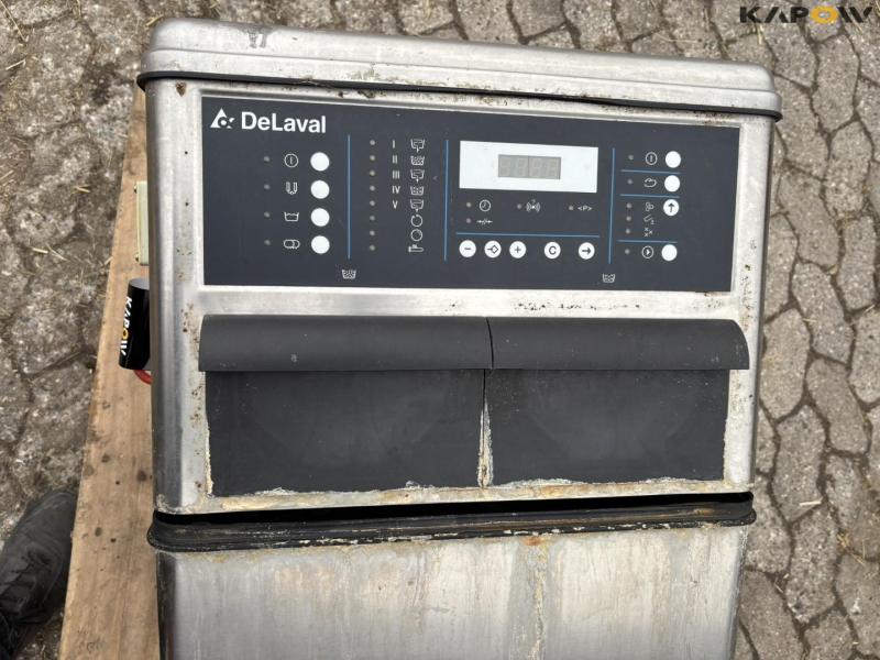 Delaval C200 standard 80L washing robot 12