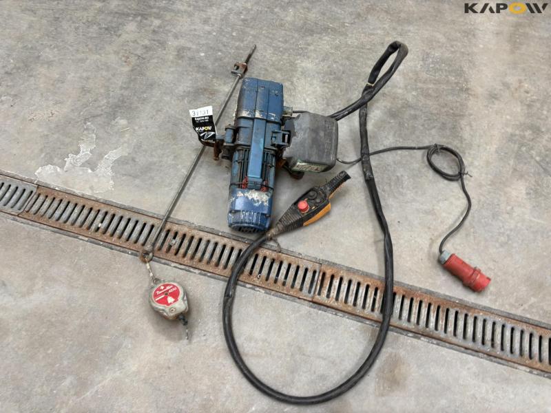 DEMAG DKUN 2-400 KV1 chain winch 2