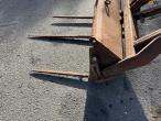 Deutz D4006 front loader tractor 14