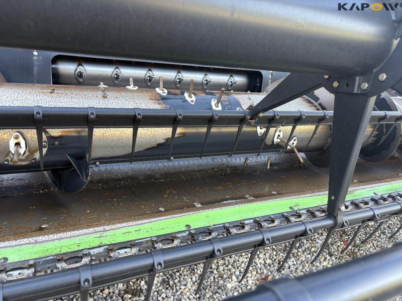 Deutz Fahr C9306 TS combine harvester 18