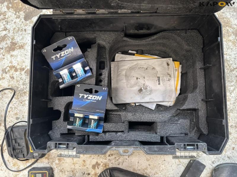Dewalt DCE074R rotary laser with equipment 28