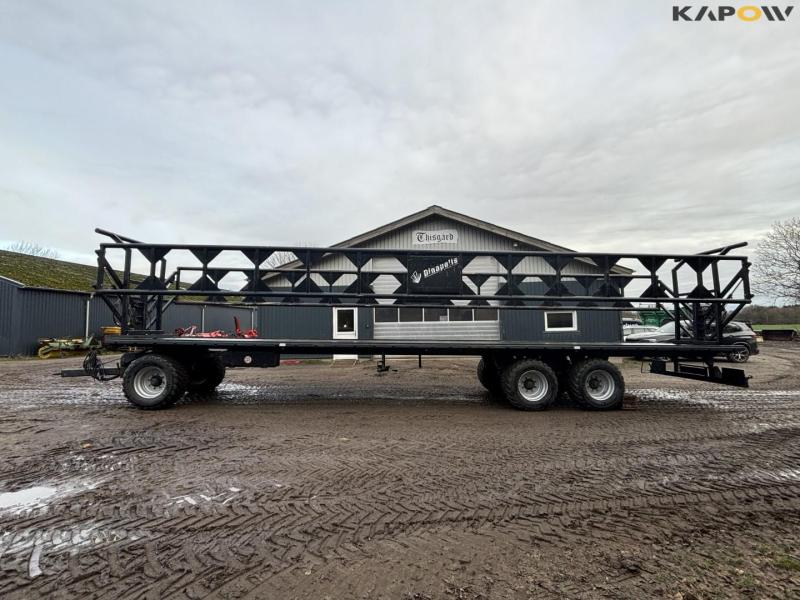 Dinapolis straw wagon with hydraulically foldable sides 7