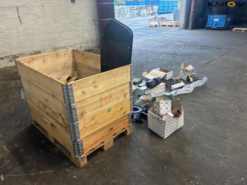 Various Agco spare parts 3