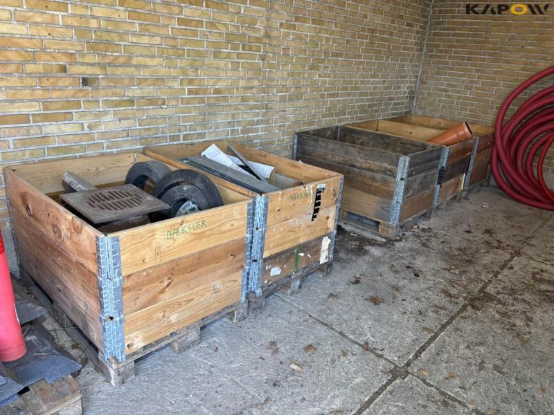 Miscellaneous construction equipment 1