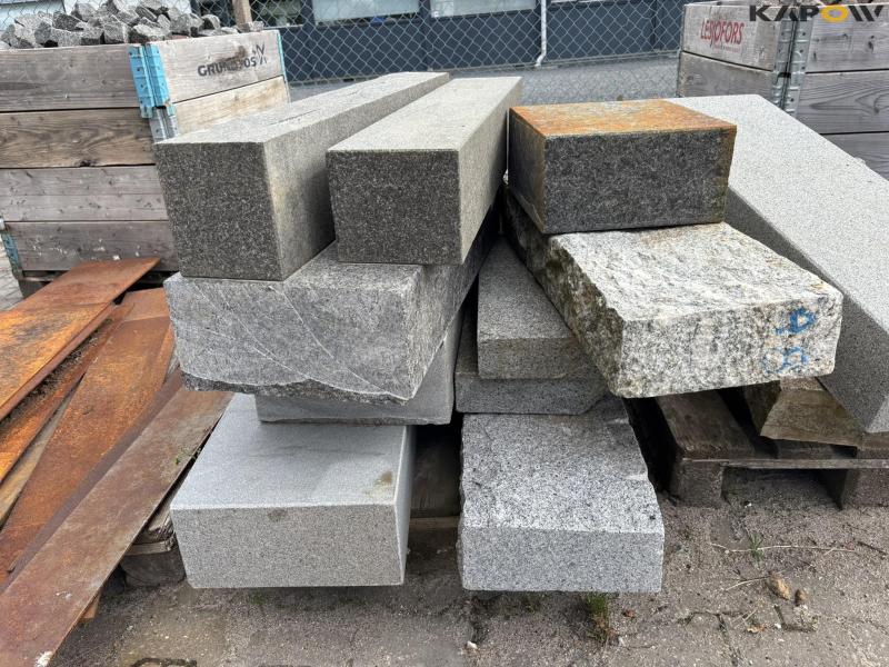Various paving stones 13