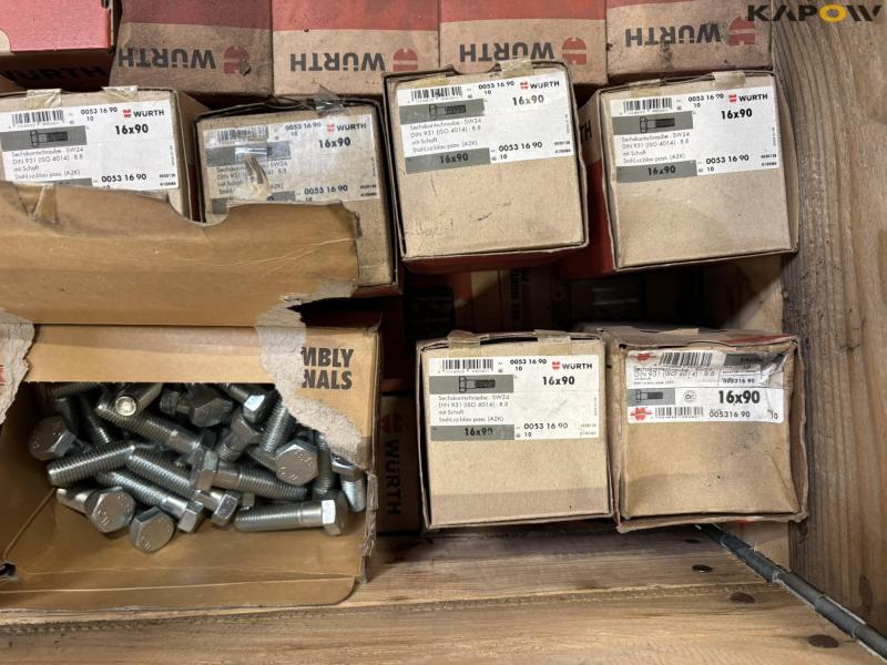 Various bolts, screws and nuts 39