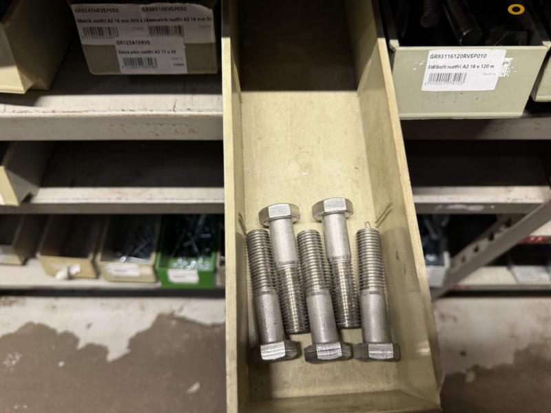 Miscellaneous bolts 51