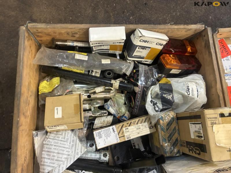 Various CNH spare parts 7