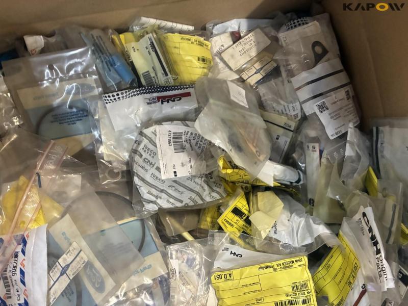 Various CNH spare parts 25
