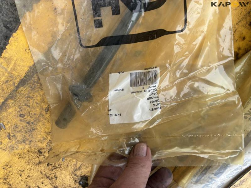 Various parts for New Holland combine harvester 39