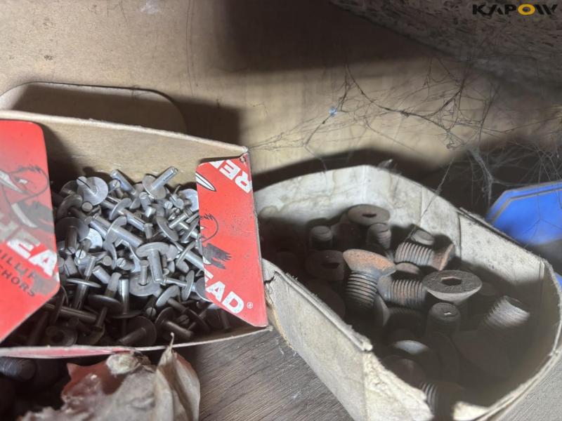 Miscellaneous parts 124