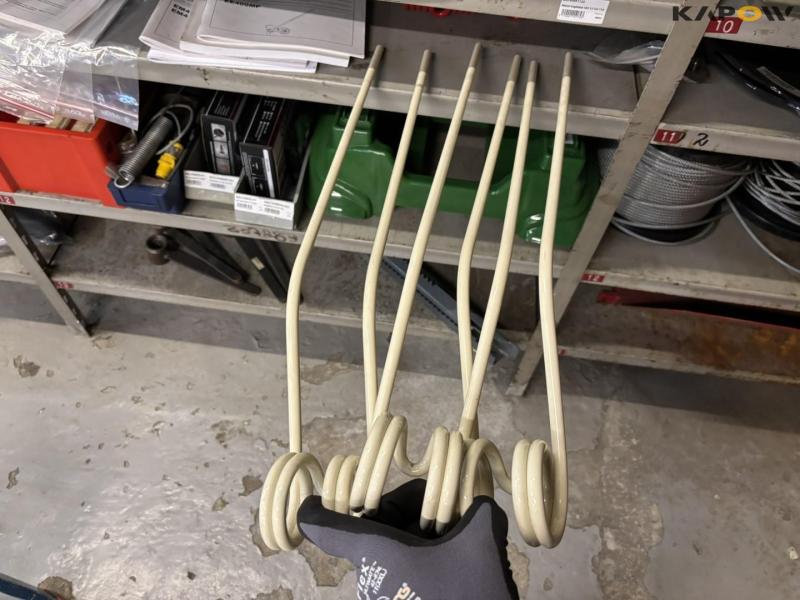 Miscellaneous parts 68