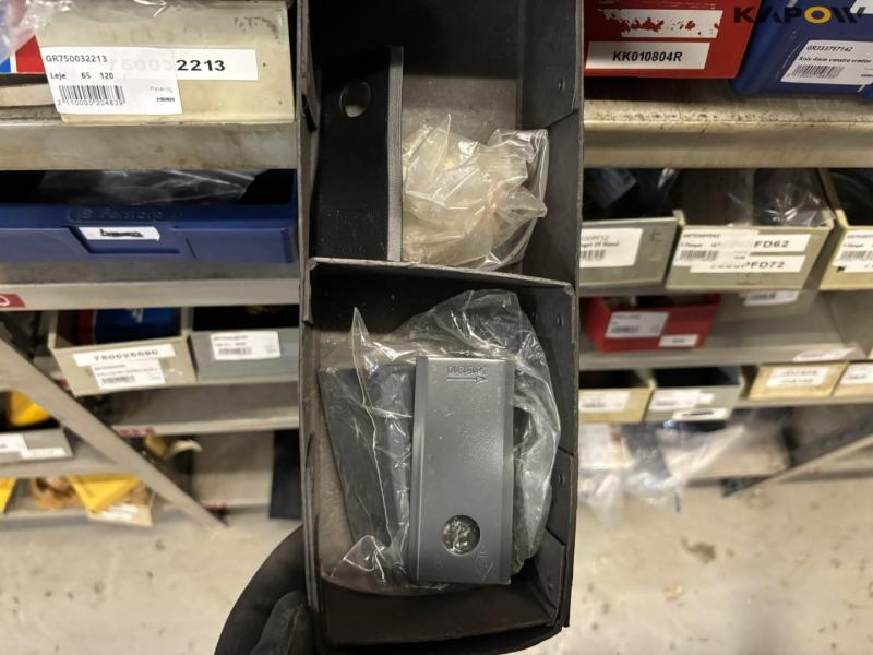 Miscellaneous parts 132